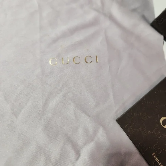 Gucci Sunglasses with Case - Picture 5 of 6